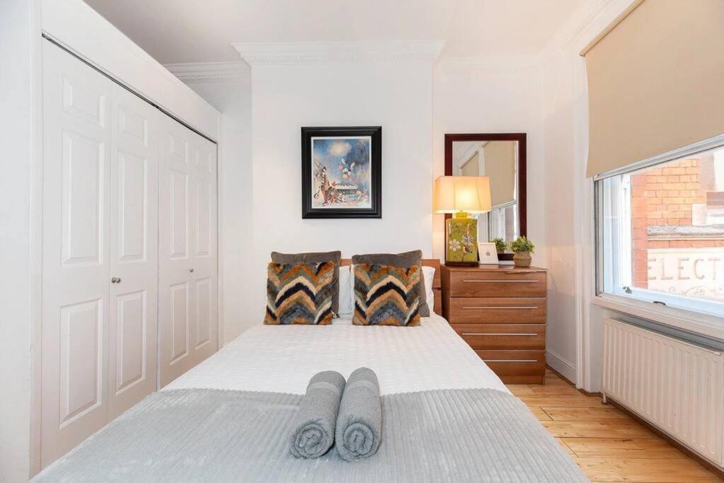 Discover London Central 2 Bedroom In Kensington Εξωτερικό φωτογραφία