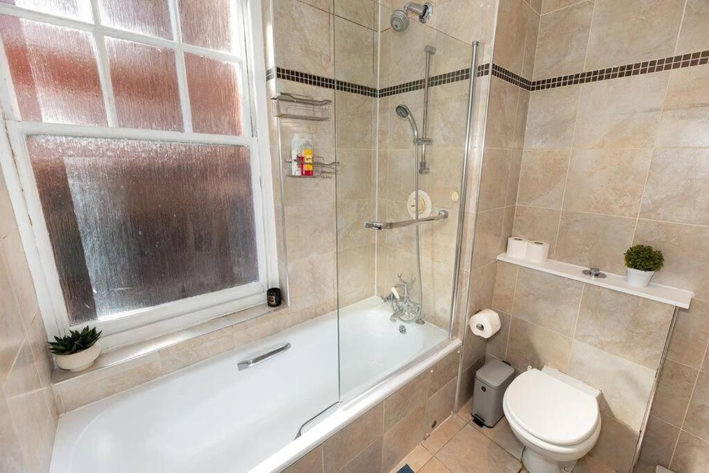 Discover London Central 2 Bedroom In Kensington Εξωτερικό φωτογραφία