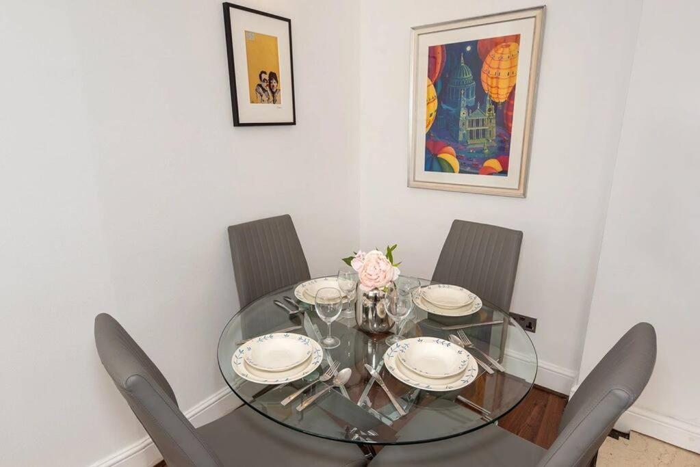 Discover London Central 2 Bedroom In Kensington Εξωτερικό φωτογραφία