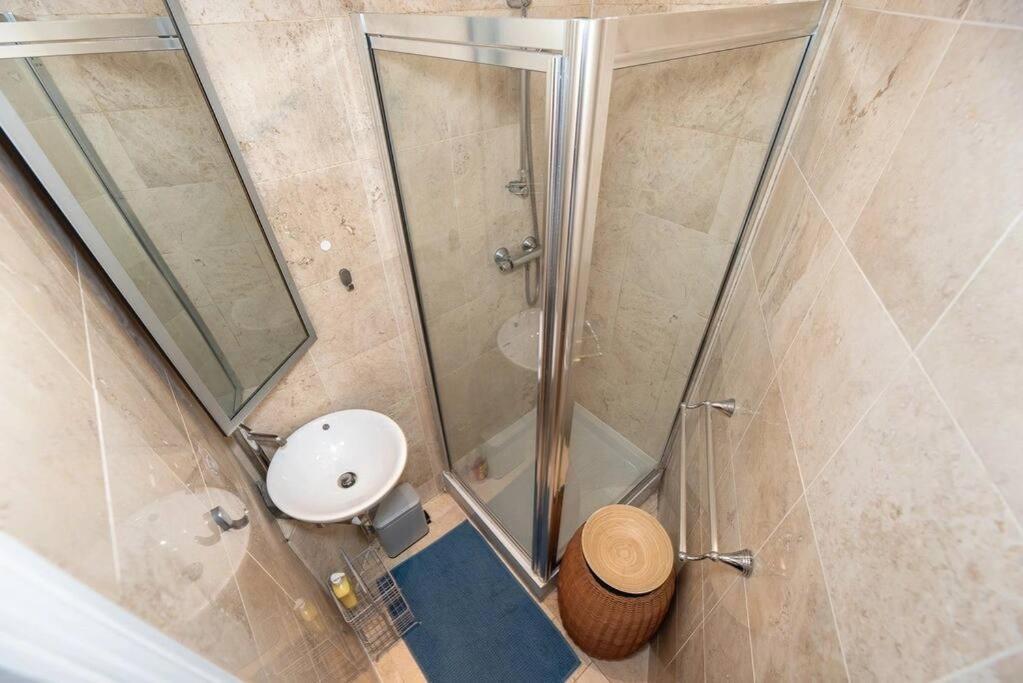 Discover London Central 2 Bedroom In Kensington Εξωτερικό φωτογραφία